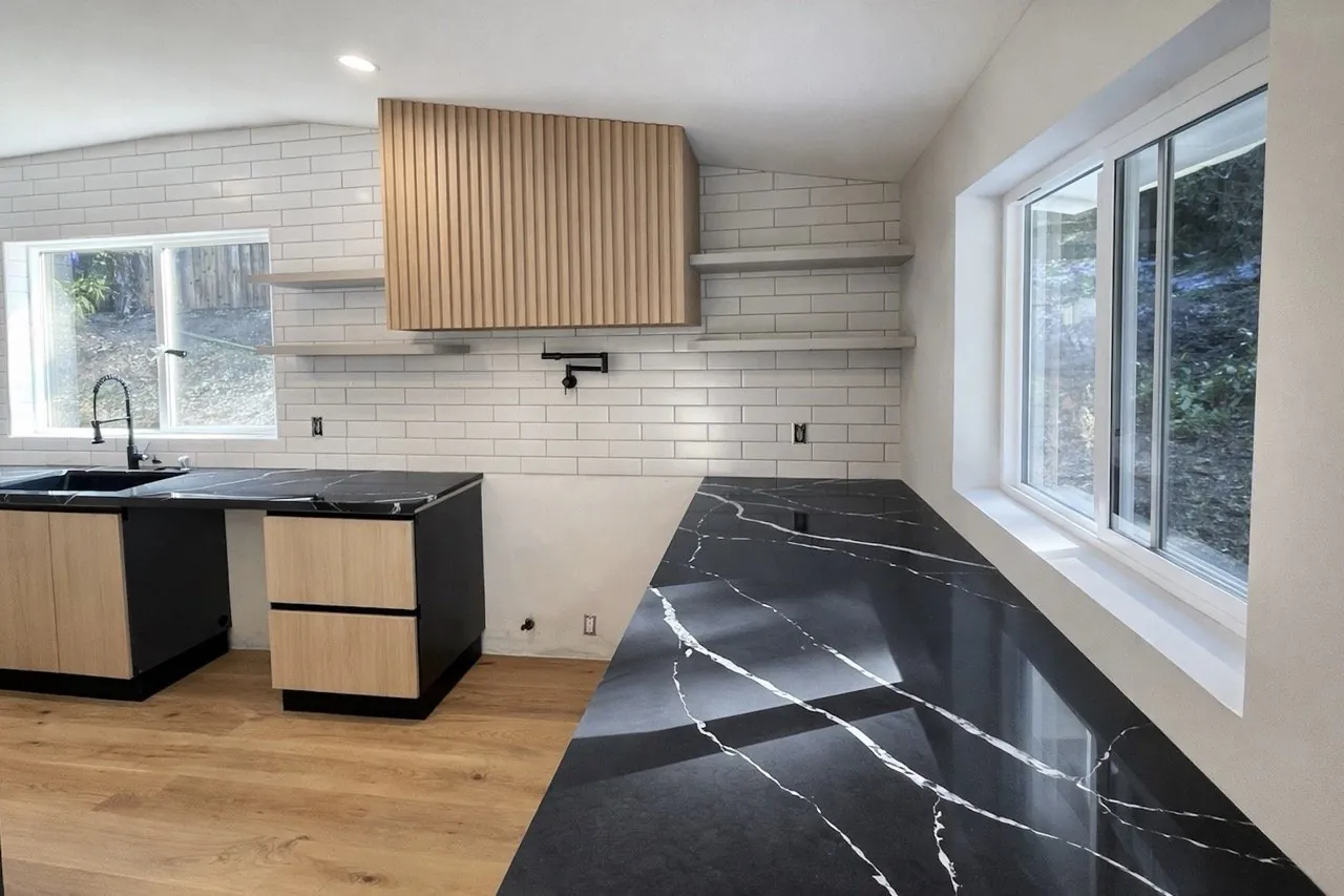 Quartz countertop installation in kitchen by RDC Renovation Phoenix AZ